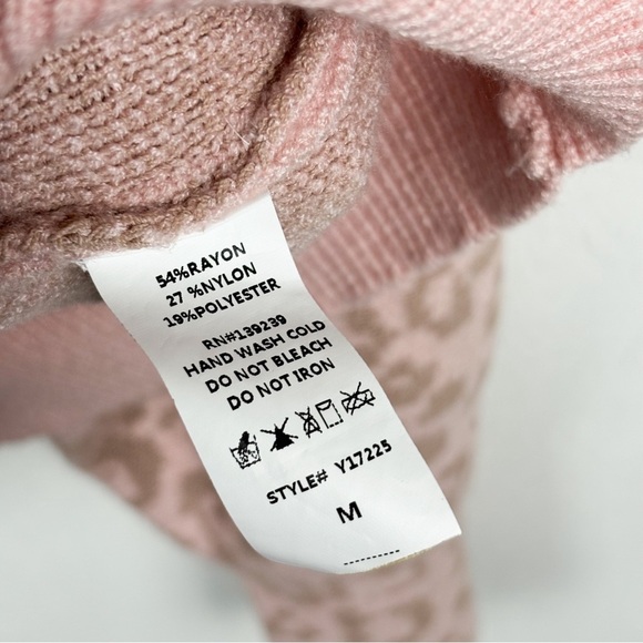 DO+BE Pink Leopard Print Balloon Sleeve Sweater Sz M - Picture 5 of 5